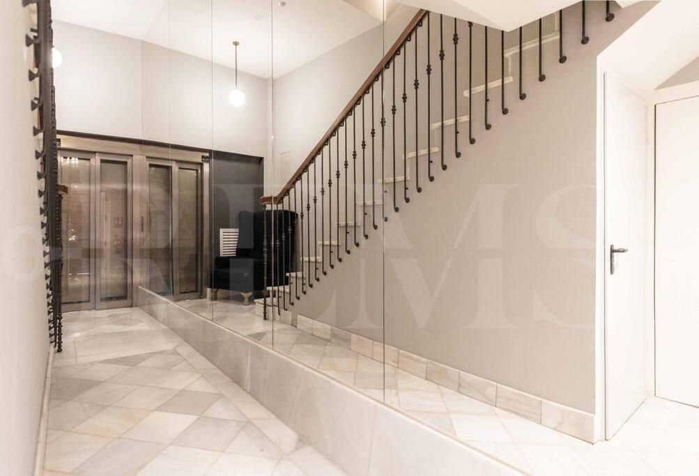 Contemporary Loft In The Historic City Center By Rems Málaga Extérieur photo